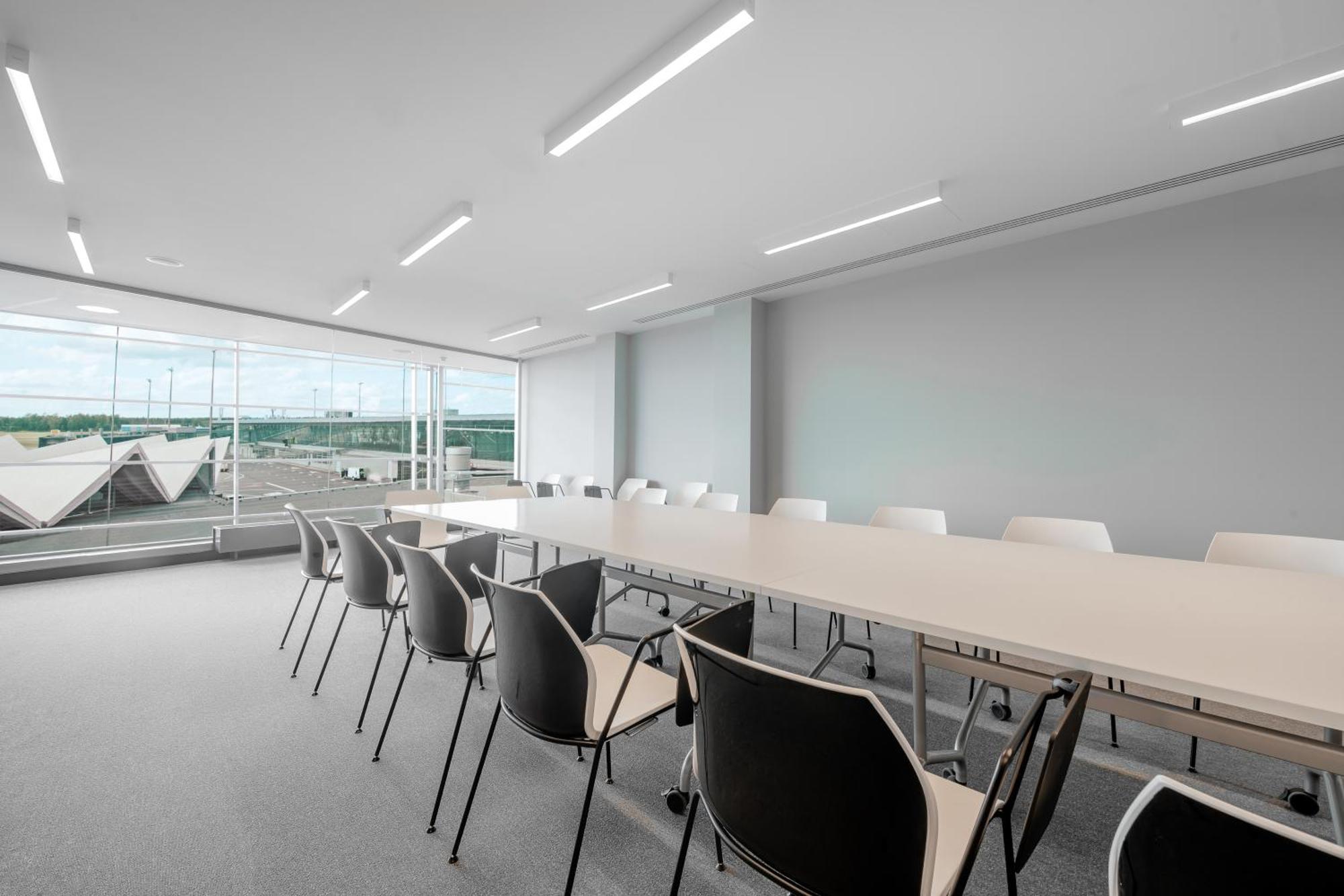 Kepler Club Riga Airport Hotel - Landside Public Area Ieki Bagian luar foto